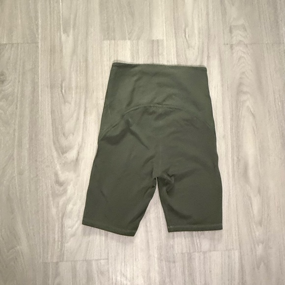 Lululemon Blissful Bend Super High-Rise Short 8 Army Green Sz4 Buttery Soft Nulu - Picture 6 of 8